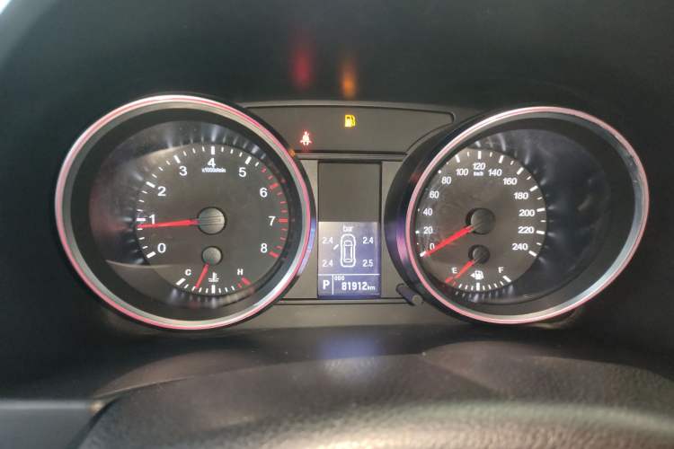 Used Haval H6 2015 Sport Edition 1.5T Automatic Two-Wheel Drive Luxury Model Instrument Cluster