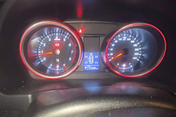 Used Haval H6 2015 Sport Edition 1.5T Automatic Two-Wheel Drive Luxury Model Instrument Cluster