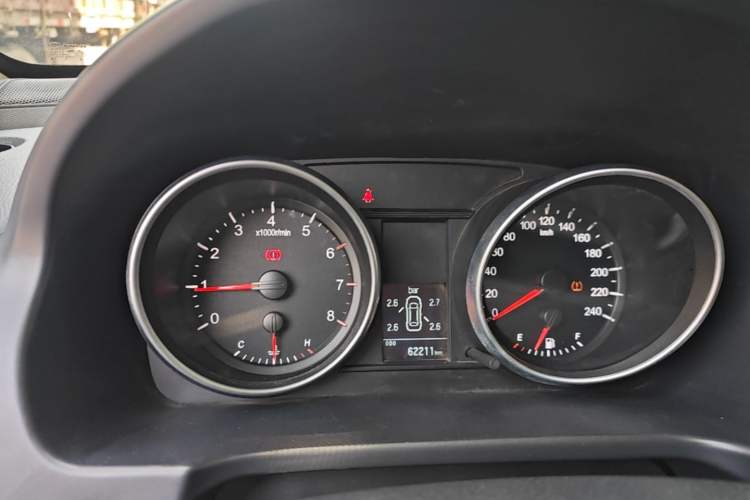 Used Haval H6 2015 Upgraded Model 1.5T Manual Two-Wheel Drive Elite Version Instrument Cluster