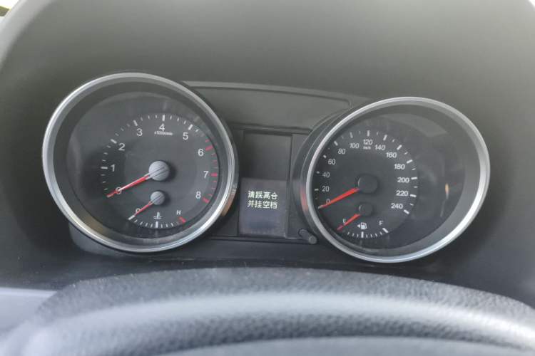 Used Haval H6 2015 Sport Edition 1.5T Manual Two-Wheel Drive Elite Model Instrument Cluster