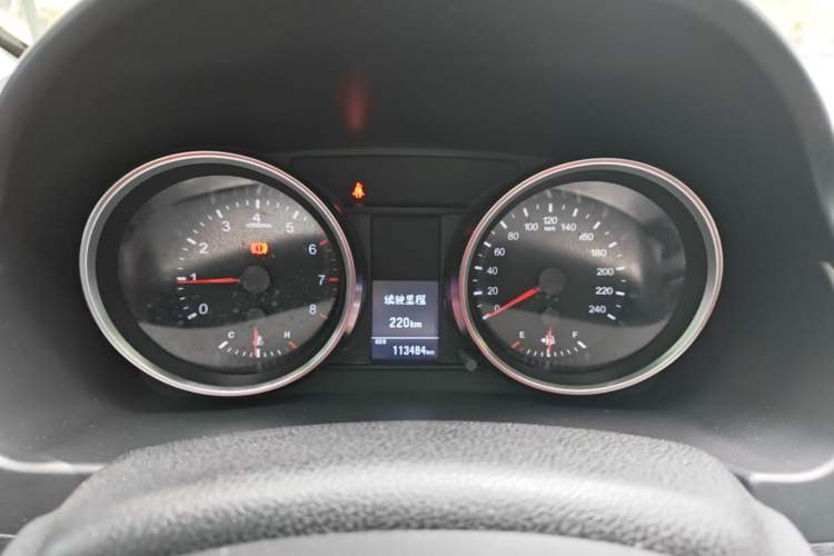 Used Haval H6 2015 Revised Version Sport Edition 1.5T Manual Transmission Two-Wheel Drive Elite Grade Instrument Cluster