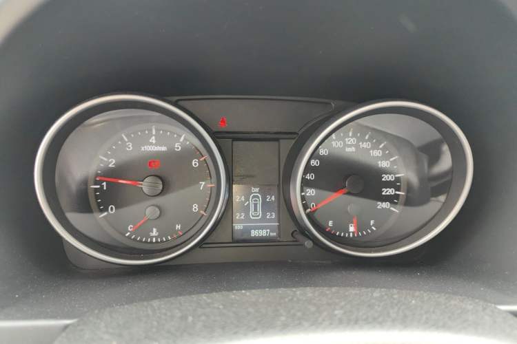Used Haval H6 2015 Upgraded Model 1.5T Manual Two-Wheel Drive Elite Version Instrument Cluster