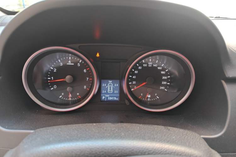 Used Haval H6 2015 Sport Edition 1.5T Automatic Two-Wheel Drive Luxury Model Instrument Cluster