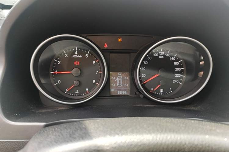 Used Haval H6 2015 Upgraded Model 1.5T Manual Two-Wheel Drive Elite Version Instrument Cluster