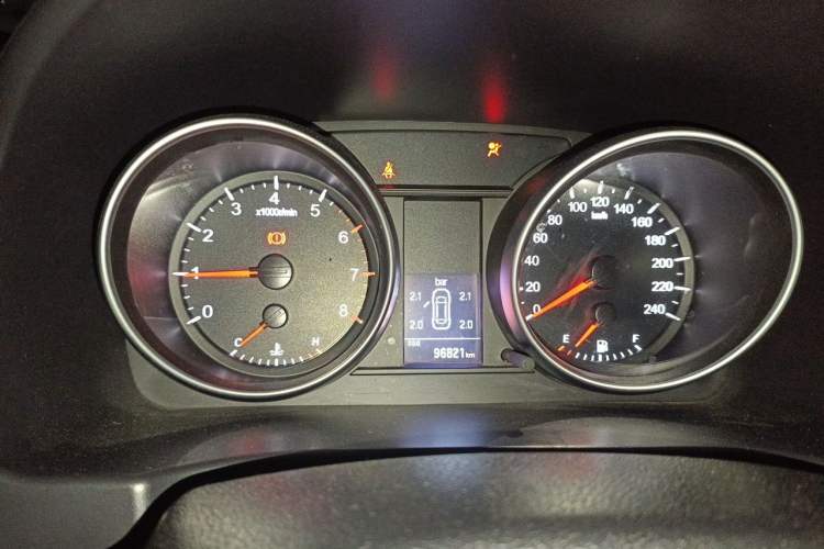 Used Haval H6 2015 Sport Edition 1.5T Manual Two-Wheel Drive Elite Model Instrument Cluster