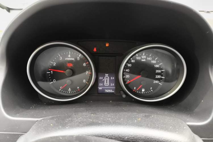 Used Haval H6 2015 Upgraded Model 1.5T Manual Two-Wheel Drive Elite Version Instrument Cluster