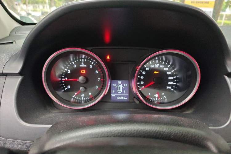 Used Haval H6 2015 Sport Edition 1.5T Manual Two-Wheel Drive Elite Model Instrument Cluster