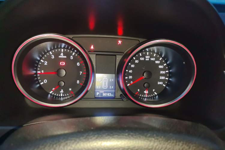 Used Haval H6 2015 Sport Edition 1.5T Automatic Two-Wheel Drive Luxury Model Instrument Cluster