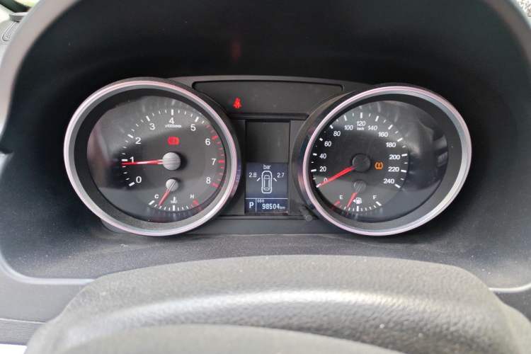 Used Haval H6 2015 Sport Edition 1.5T Automatic Two-Wheel Drive Luxury Model Instrument Cluster