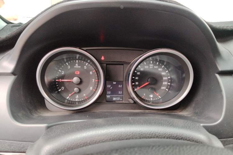 Used Haval H6 2015 Revised Version Sport Edition 1.5T Manual Transmission Two-Wheel Drive Elite Grade Instrument Cluster
