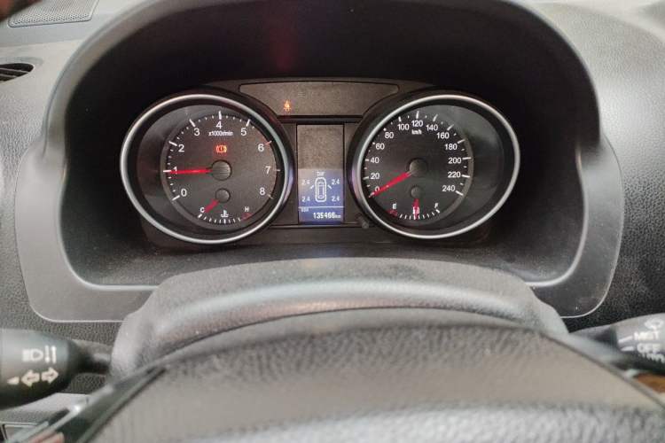 Used Haval H6 2015 Upgraded Model 1.5T Manual Two-Wheel Drive Elite Version Instrument Cluster