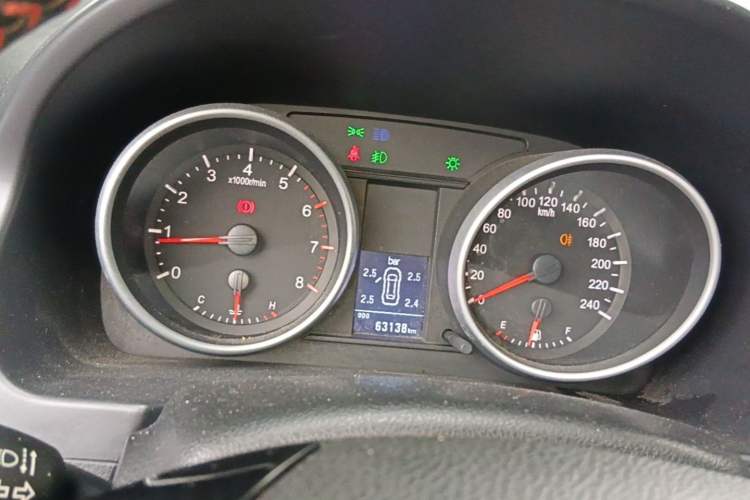 Used Haval H6 2015 Upgraded Model 1.5T Manual Two-Wheel Drive Elite Version Instrument Cluster