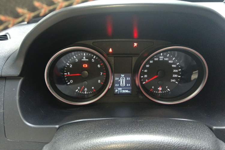Used Haval H6 2015 Sport Edition 1.5T Automatic Two-Wheel Drive Luxury Model Instrument Cluster