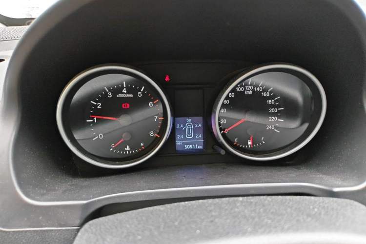 Used Haval H6 2015 Upgraded Model 1.5T Manual Two-Wheel Drive Elite Version Instrument Cluster
