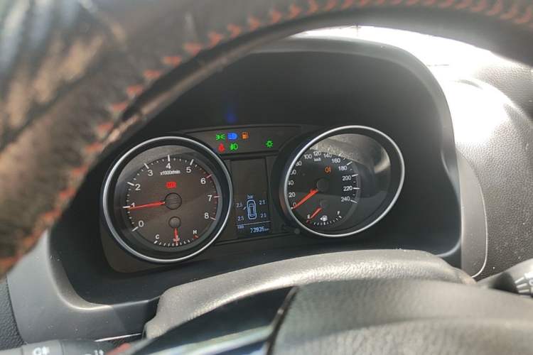 Used Haval H6 2015 Upgraded Model 1.5T Manual Two-Wheel Drive Elite Version Instrument Cluster