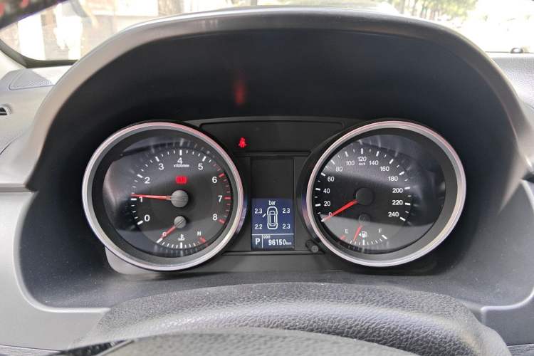 Used Haval H6 2015 Sport Edition 1.5T Automatic Two-Wheel Drive Luxury Model Instrument Cluster