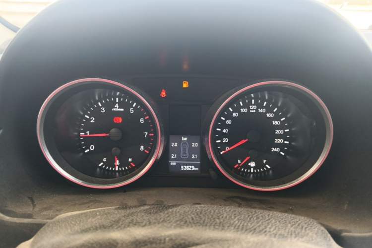 Used Haval H6 2015 Revised Version Sport Edition 1.5T Manual Transmission Two-Wheel Drive Elite Grade Instrument Cluster