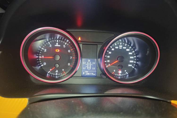 Used Haval H6 2015 Sport Edition 1.5T Automatic Two-Wheel Drive Luxury Model Instrument Cluster