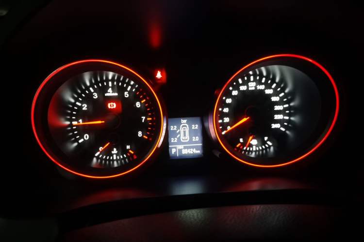 Used Haval H6 2015 Sport Edition 1.5T Automatic Two-Wheel Drive Luxury Model Instrument Cluster