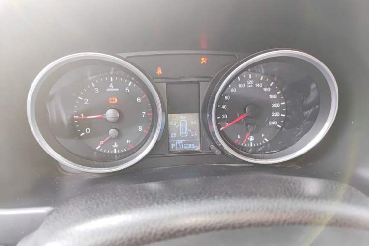 Used Haval H6 2015 Sport Edition 1.5T Automatic Two-Wheel Drive Luxury Model Instrument Cluster