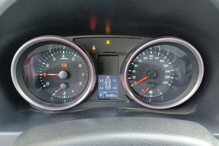 Used Haval H6 2015 Sport Edition 1.5T Automatic Two-Wheel Drive Luxury Model Instrument Cluster