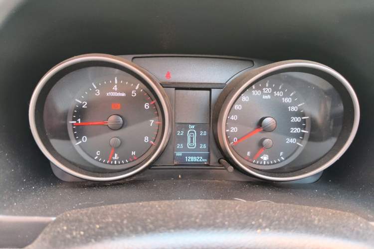 Used Haval H6 2015 Upgraded Model 1.5T Manual Two-Wheel Drive Elite Version Instrument Cluster