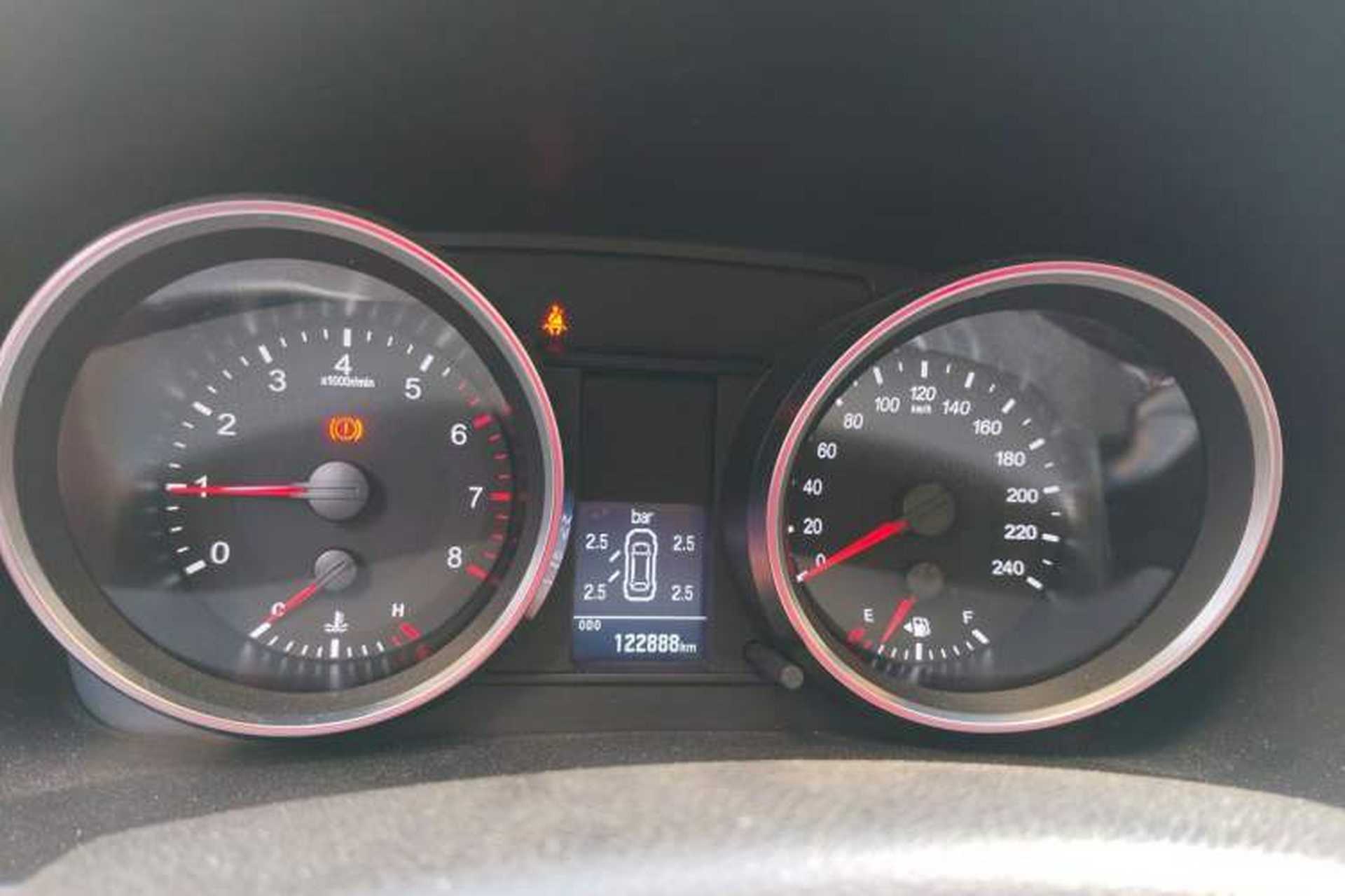 Used Haval H6 2015 Revised Version Sport Edition 1.5T Manual Transmission Two-Wheel Drive Elite Grade Instrument Cluster