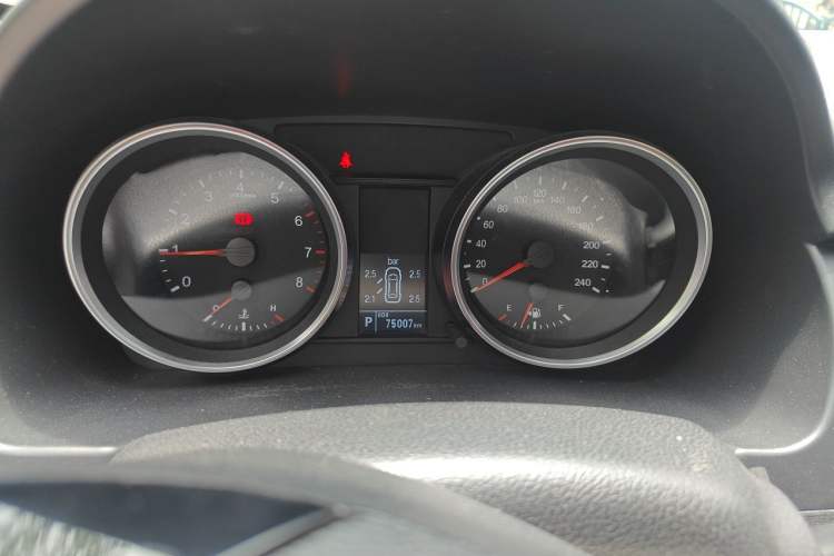 Used Haval H6 2015 Sport Edition 1.5T Automatic Two-Wheel Drive Luxury Model Instrument Cluster