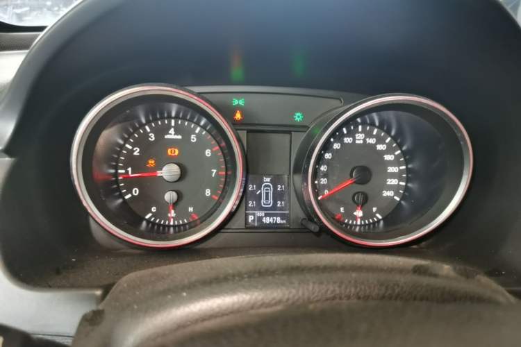 Used Haval H6 2015 Sport Edition 1.5T Automatic Two-Wheel Drive Luxury Model Instrument Cluster