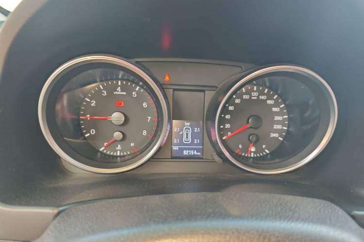 Used Haval H6 2015 Revised Version Sport Edition 1.5T Manual Transmission Two-Wheel Drive Elite Grade Instrument Cluster