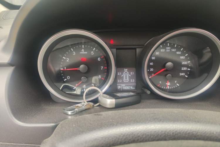 Used Haval H6 2015 Sport Edition 1.5T Automatic Two-Wheel Drive Luxury Model Instrument Cluster