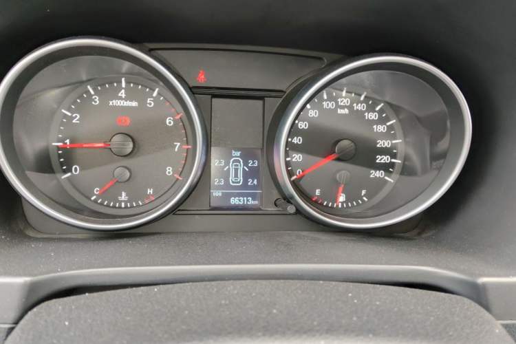 Used Haval H6 2015 Upgraded Model 1.5T Manual Two-Wheel Drive Elite Version Instrument Cluster