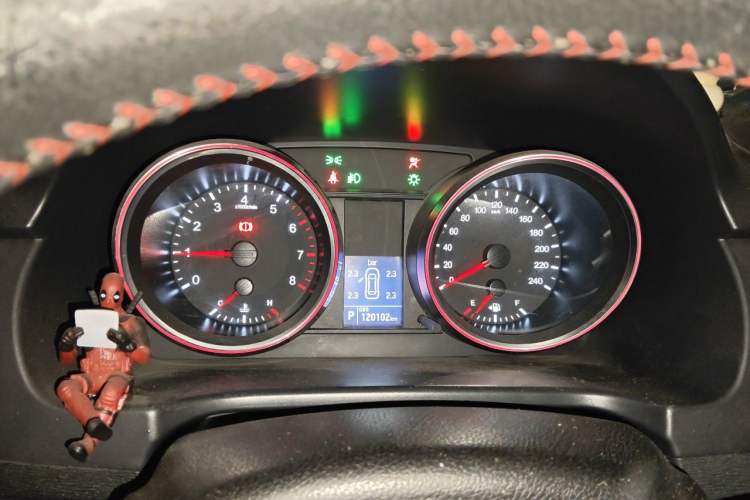 Used Haval H6 2015 Sport Edition 1.5T Automatic Two-Wheel Drive Luxury Model Instrument Cluster