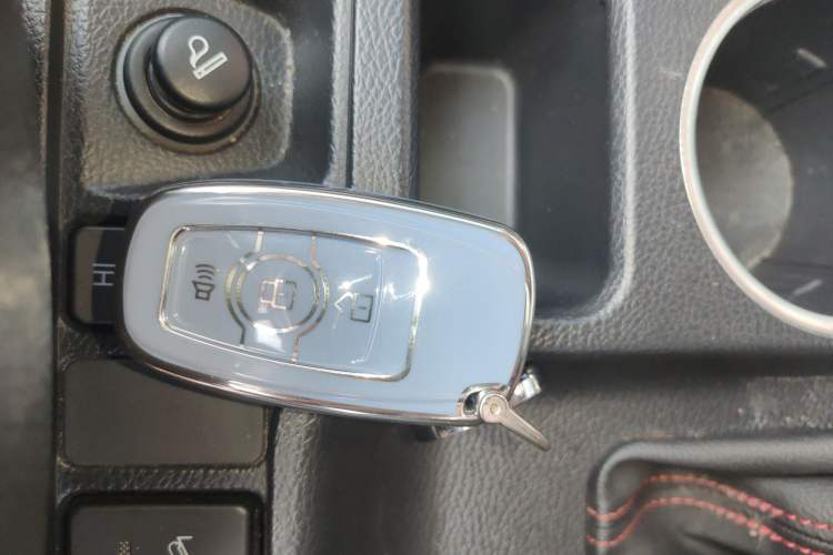 Used Haval H6 2015 Sport Edition 1.5T Automatic Two-Wheel Drive Luxury Model Interior 1