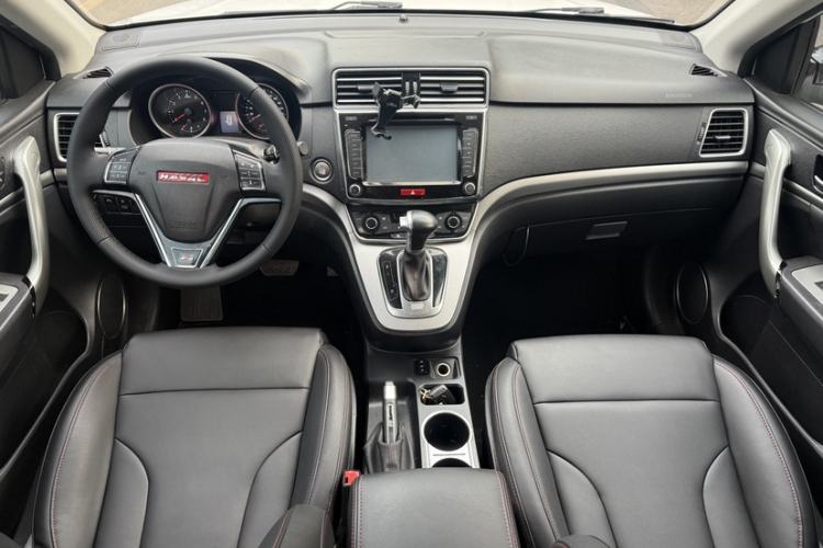 Used Haval H6 2015 Sport Edition 1.5T Automatic Two-Wheel Drive Luxury Model Interior 1