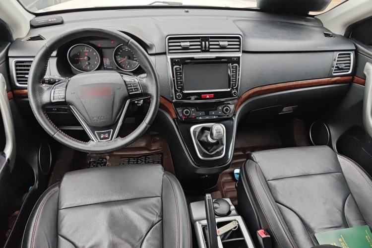 Used Haval H6 2015 Sport Edition 1.5T Manual Two-Wheel Drive Elite Model Interior 2