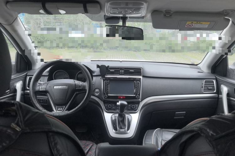 Used Haval H6 2015 Sport Edition 1.5T Automatic Two-Wheel Drive Luxury Model Interior 2