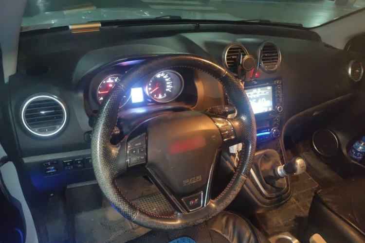 Used Haval H6 2015 Upgraded Model 1.5T Manual 4x4 Elite Version Interior 2