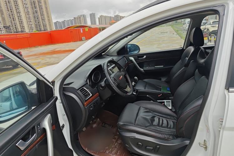 Used Haval H6 2015 Sport Edition 1.5T Manual Two-Wheel Drive Elite Model Interior 3