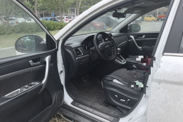 Used Haval H6 2015 Sport Edition 1.5T Automatic Two-Wheel Drive Luxury Model Interior 3