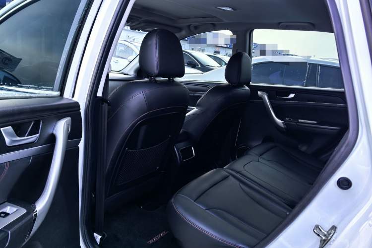 Used Haval H6 2015 Sport Edition 1.5T Automatic Two-Wheel Drive Luxury Model Interior 3