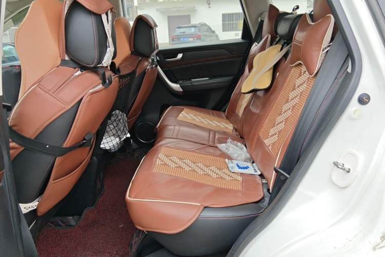 Used Haval H6 2015 Sport Edition 1.5T Manual Two-Wheel Drive Elite Model Interior 4