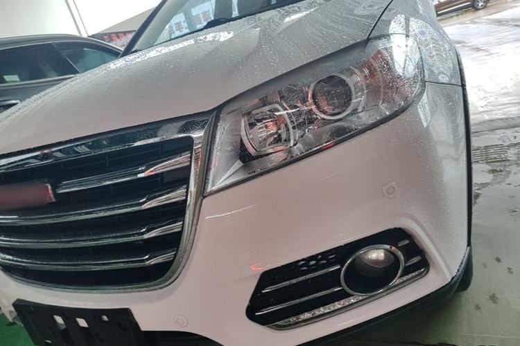 Used Haval H6 2015 Sport Edition 1.5T Automatic Two-Wheel Drive Luxury Model Left Front Headlight