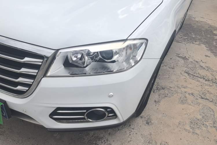 Used Haval H6 2015 Sport Edition 1.5T Automatic Two-Wheel Drive Luxury Model Left Front Headlight