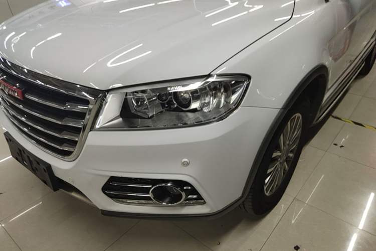 Used Haval H6 2015 Sport Edition 1.5T Automatic Two-Wheel Drive Luxury Model Left Front Headlight