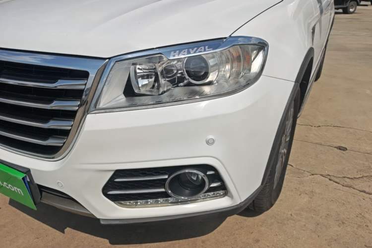 Used Haval H6 2015 Sport Edition 1.5T Automatic Two-Wheel Drive Luxury Model Left Front Headlight