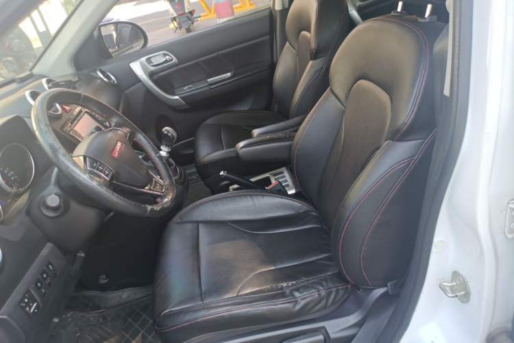Used Haval H6 2015 Upgraded Model 1.5T Manual Two-Wheel Drive Elite Version Left Front Seat