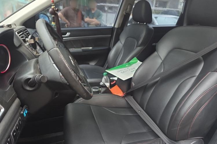 Used Haval H6 2015 Sport Edition 1.5T Automatic Two-Wheel Drive Luxury Model Left Front Seat