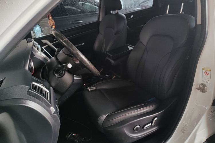 Used Haval H6 2015 Sport Edition 1.5T Automatic Two-Wheel Drive Luxury Model Left Front Seat