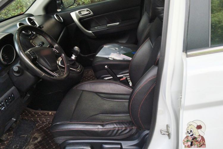 Used Haval H6 2015 Upgraded Model 1.5T Manual Two-Wheel Drive Elite Version Left Front Seat